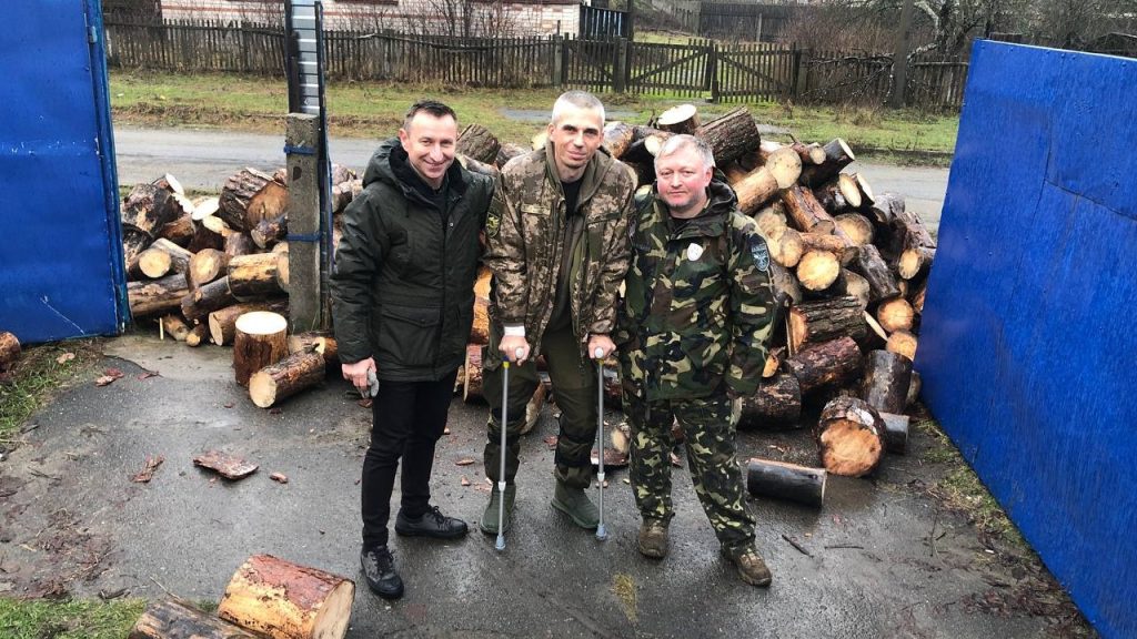 Дрова для ветерана ЗСУ