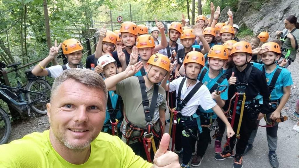 Діти з лідером в таборі "Your camp"