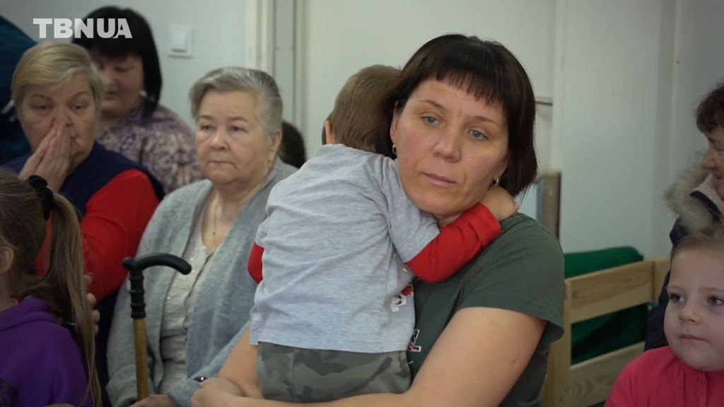 Жінка з дитиною