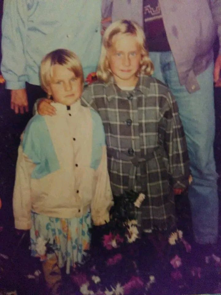 Стара фотографія. Дівчатка.