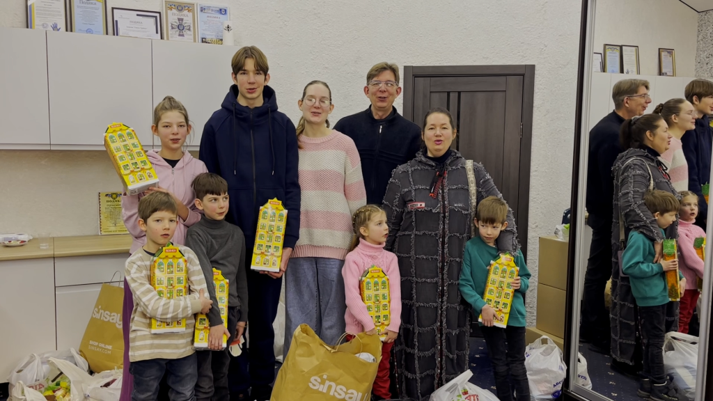 The Molchanov family with gifts